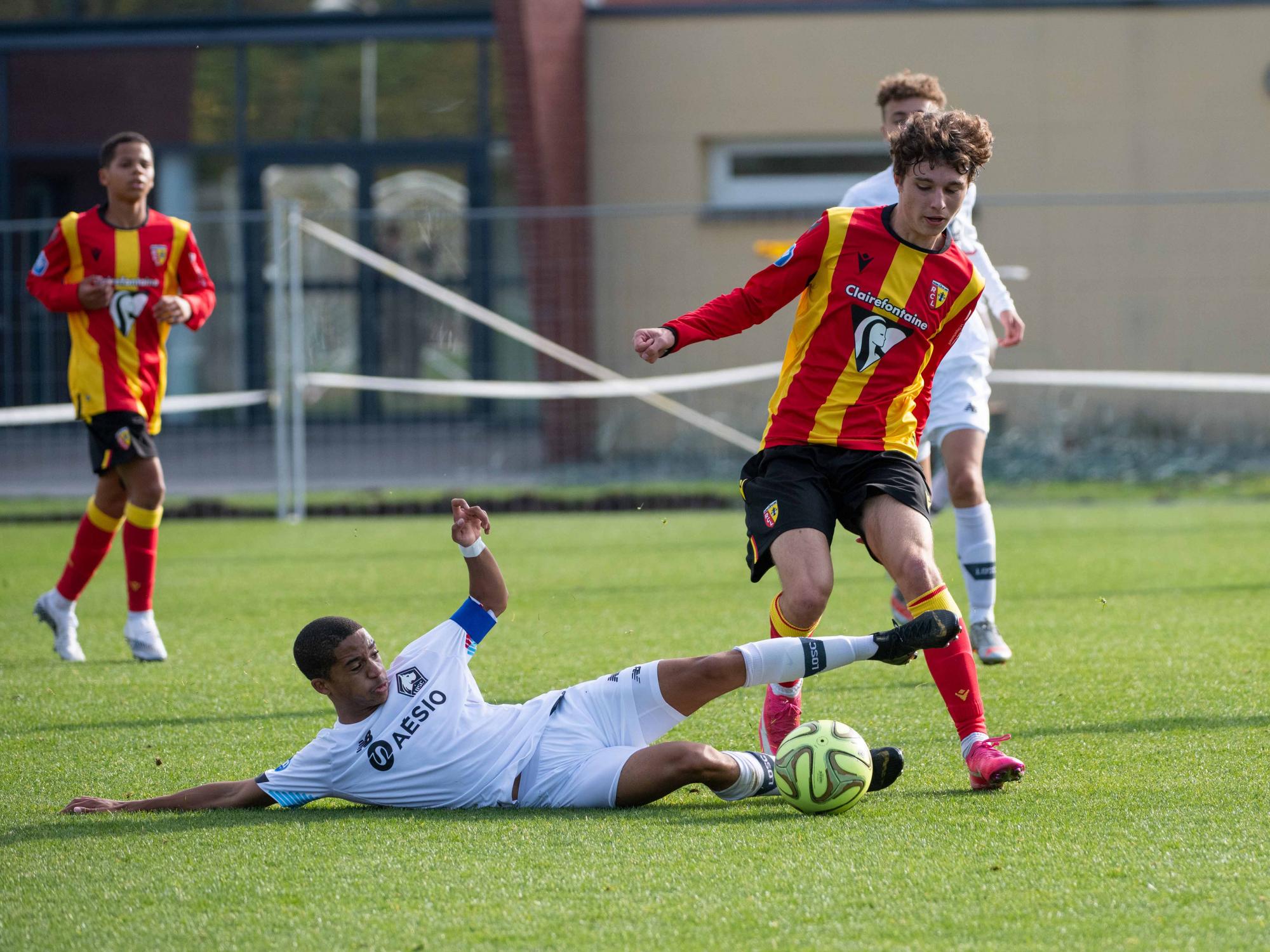 RC Lens-LOSC (2-2) : Les U17 ramènent un point du derby ...