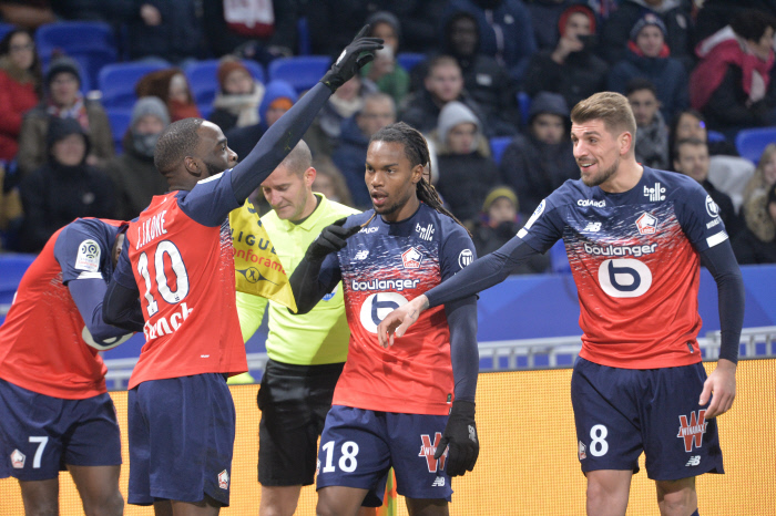 panoramic_FCLyonLille03122019_077.jpg